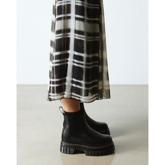 Dr Martens Audrick Platform Chelsea Boot - Us 7/Eu 37 - Black - Nappa Lux - Picture 6 of 7